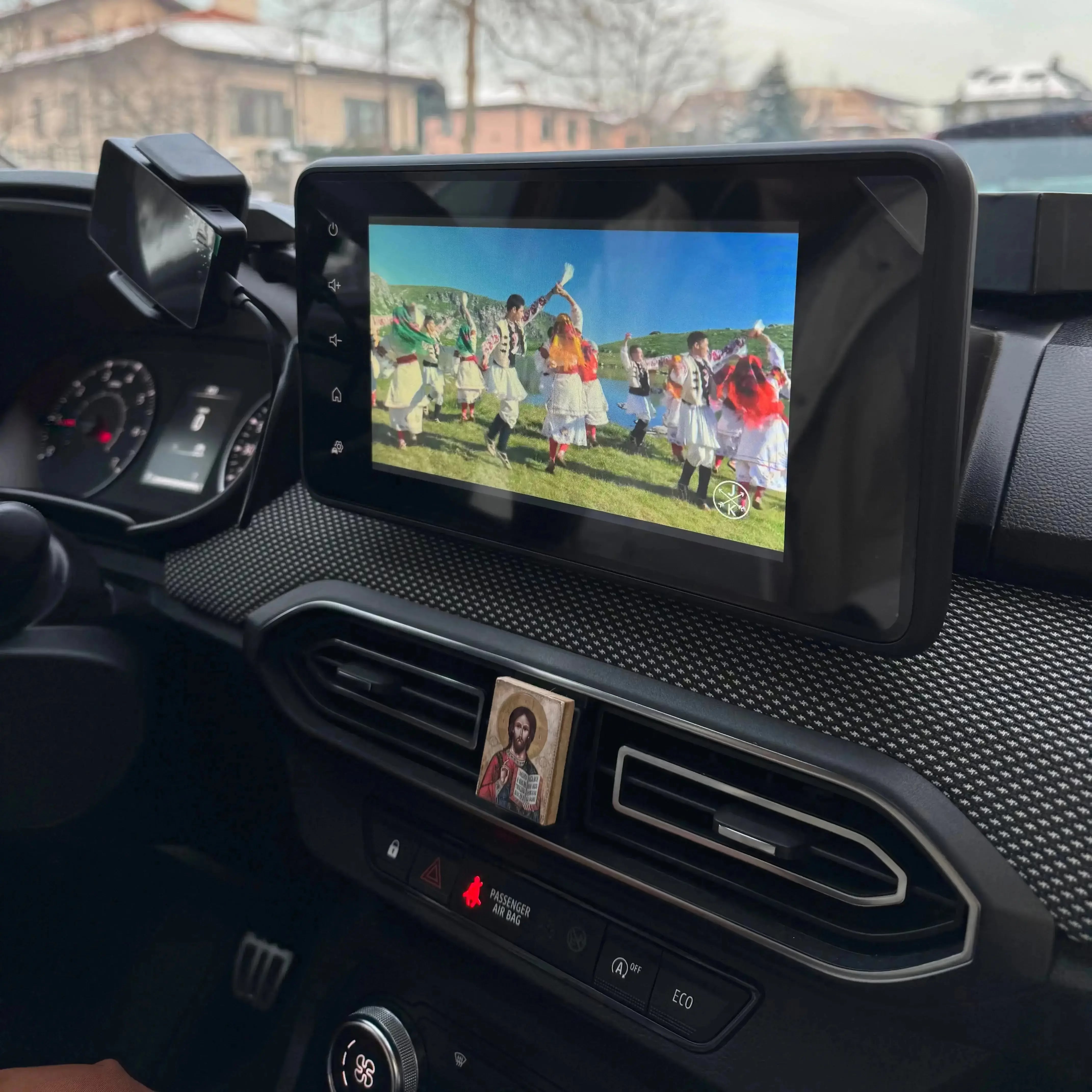 Филми, Телевизия и YouTube в Колата, 5в1 CarPlay и Android Auto Адаптер PERGLOT Bulgaria