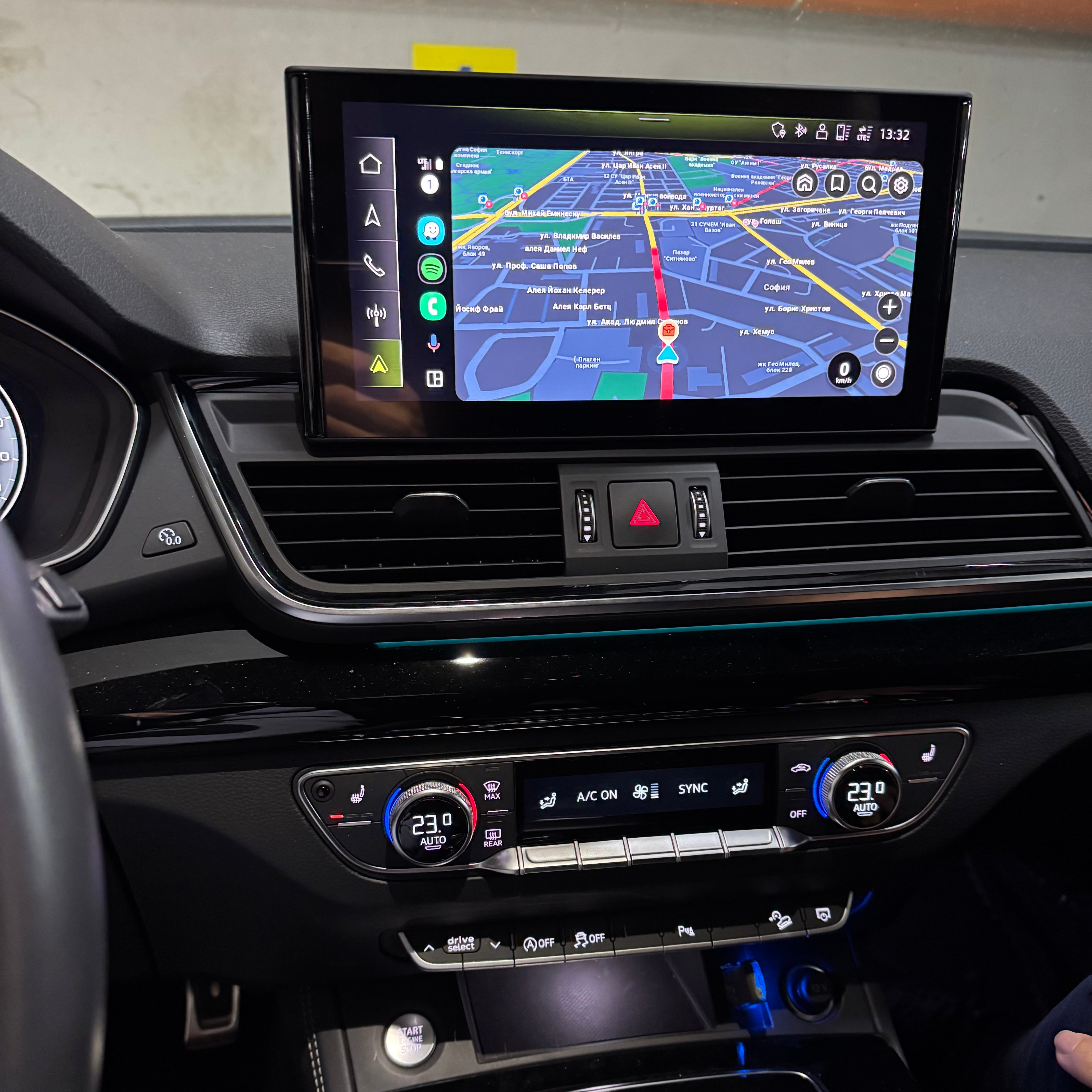 Bluetooth адаптер за Android Auto и Apple CarPlay